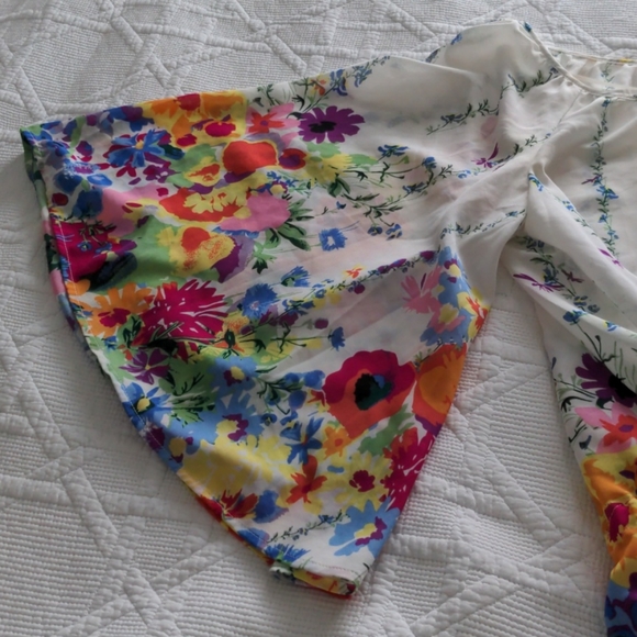 H&M Peplum Sheer Floral Blouse - Picture 2 of 3